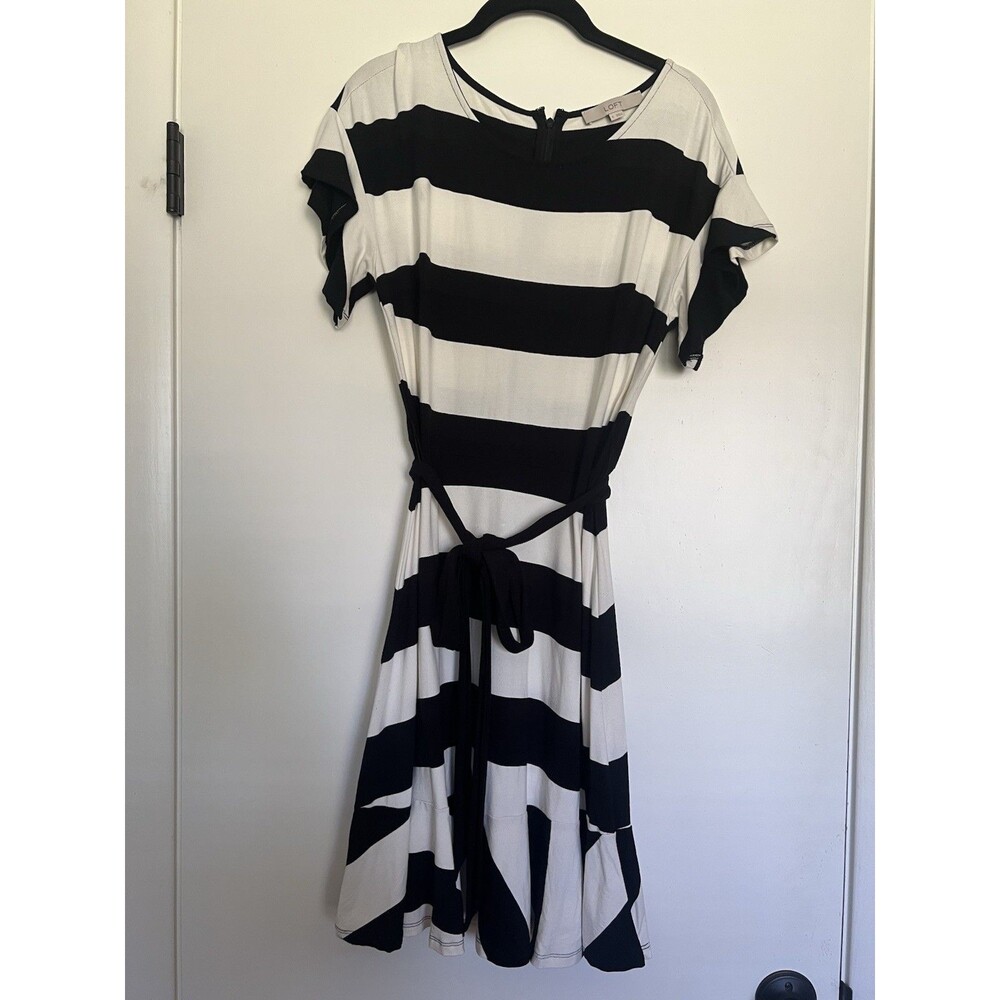 Loft Striped Dress Black White Size 6 Front Tie Flutter Sleeves Zip Back